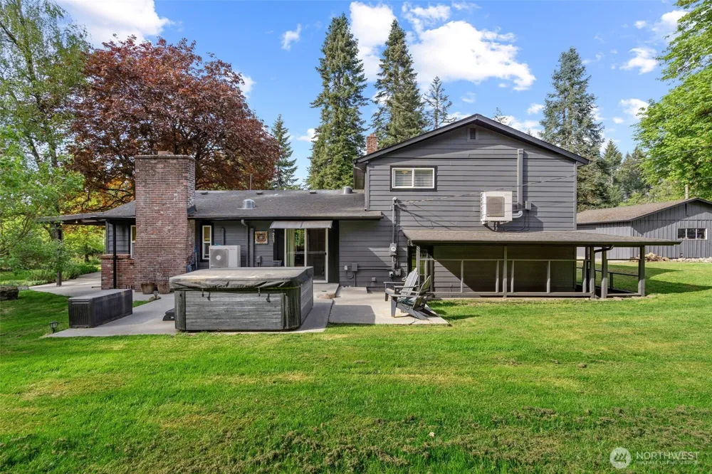 410 Studebaker Spur 2 Castle Rock, WA 98611