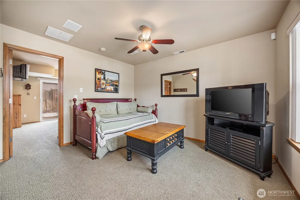 222 Parkway Drive Manson, WA 98831