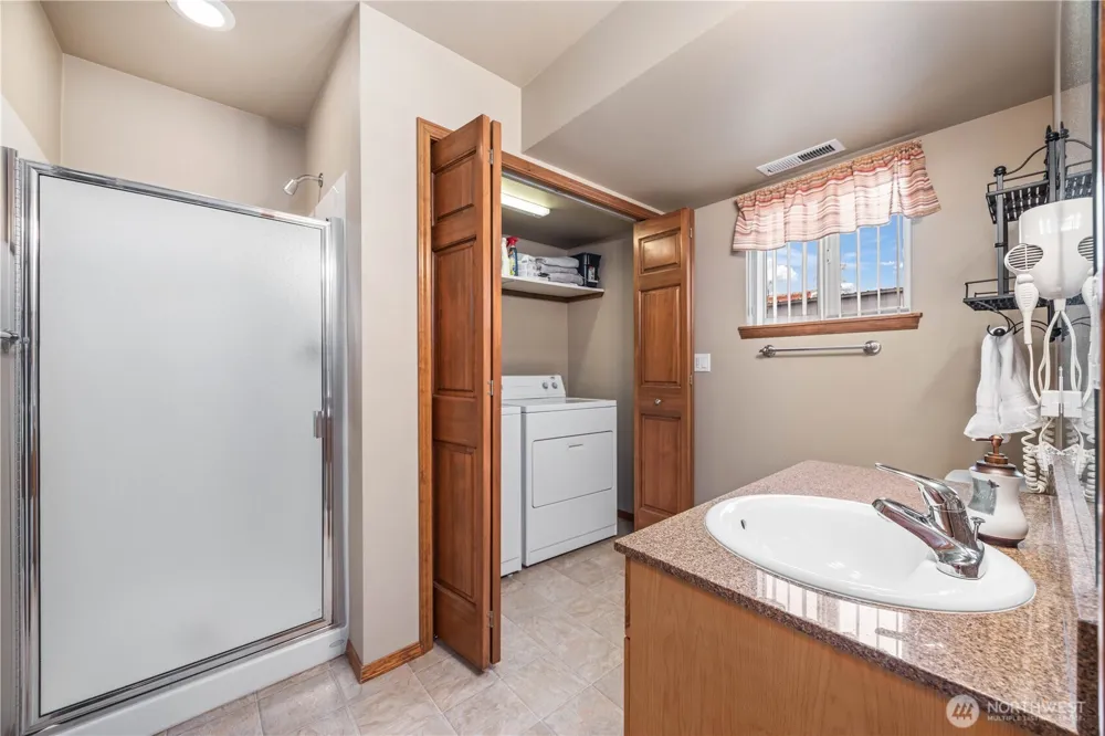 222 Parkway Drive Manson, WA 98831