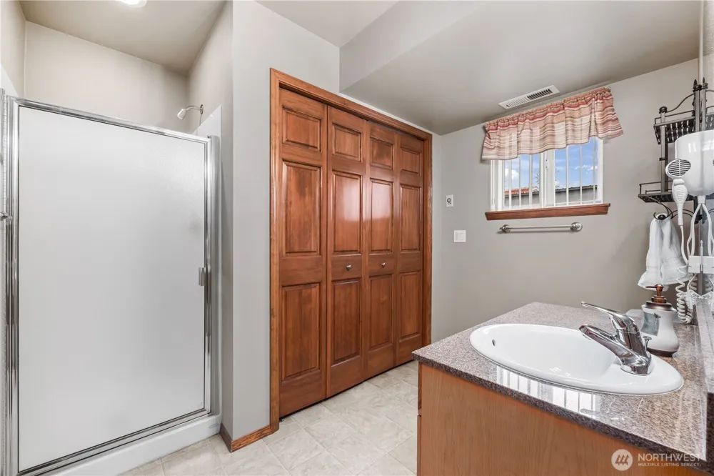222 Parkway Drive Manson, WA 98831