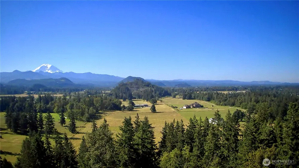 27435 SE 402nd Street Enumclaw, WA 98022