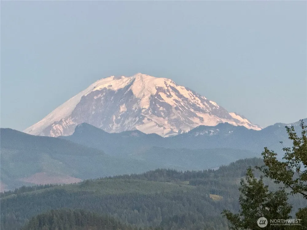 27435 SE 402nd Street Enumclaw, WA 98022
