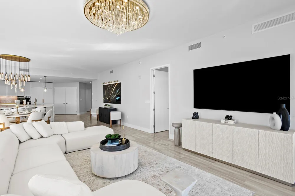 3101 BAYSHORE BOULEVARD #1804 Tampa, FL 33629