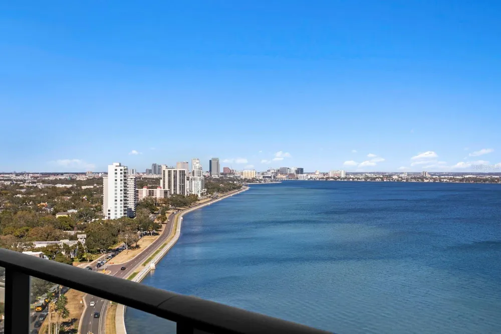 3101 BAYSHORE BOULEVARD #1804 Tampa, FL 33629
