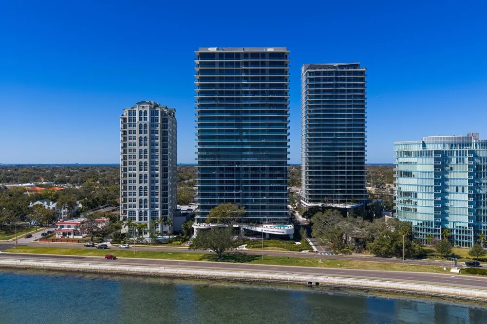 3101 BAYSHORE BOULEVARD #1804 Tampa, FL 33629
