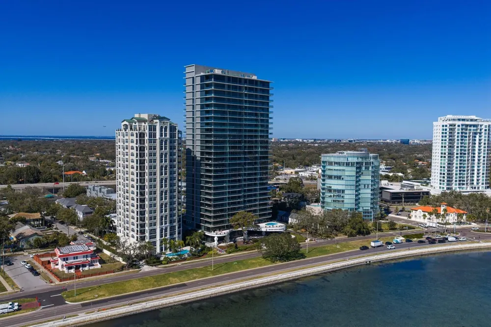3101 BAYSHORE BOULEVARD #1804 Tampa, FL 33629