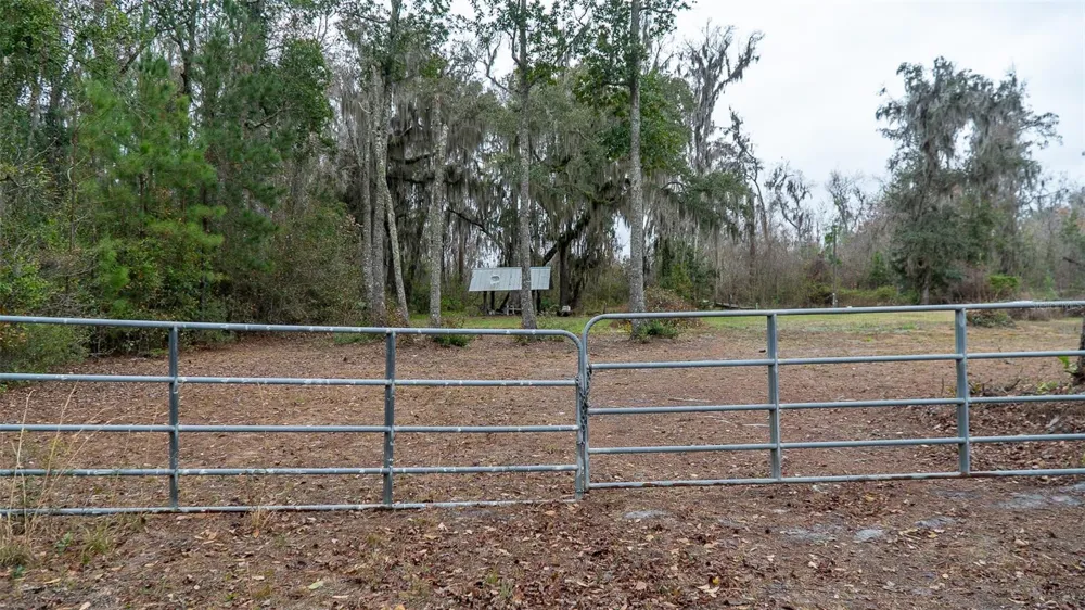 455 W RIVER ROAD Palatka, FL 32177