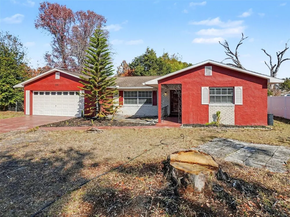 555 THOMAS JEFFERSON WAY Orlando, FL 32809