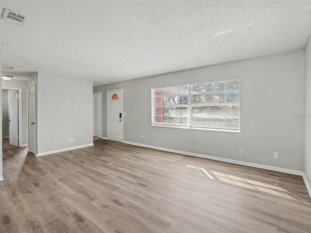 555 THOMAS JEFFERSON WAY Orlando, FL 32809