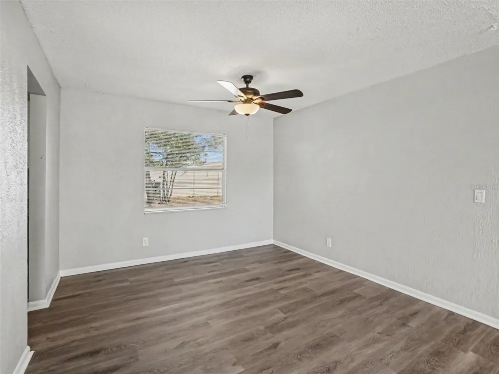 555 THOMAS JEFFERSON WAY Orlando, FL 32809