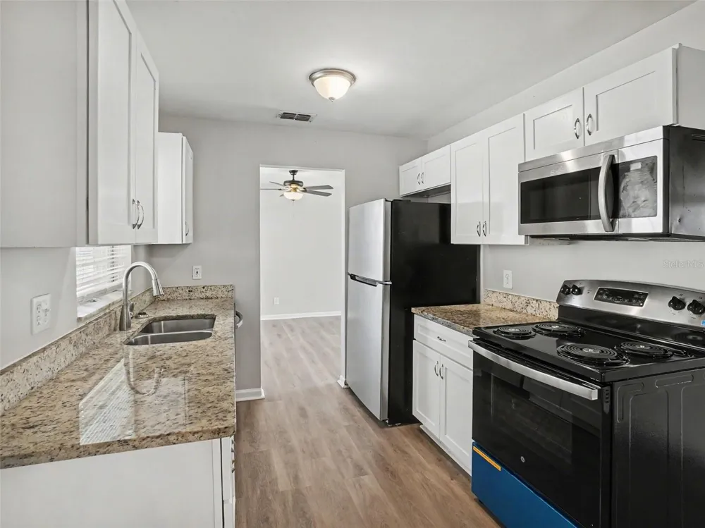 555 THOMAS JEFFERSON WAY Orlando, FL 32809