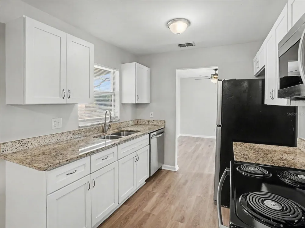 555 THOMAS JEFFERSON WAY Orlando, FL 32809