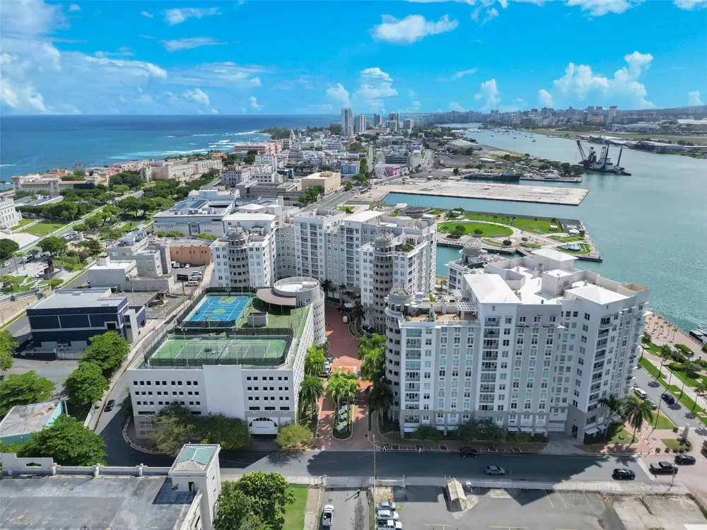 Cond Capitolio Plaza CALLE DEL MUELLE #21007 San Juan, PR 00901