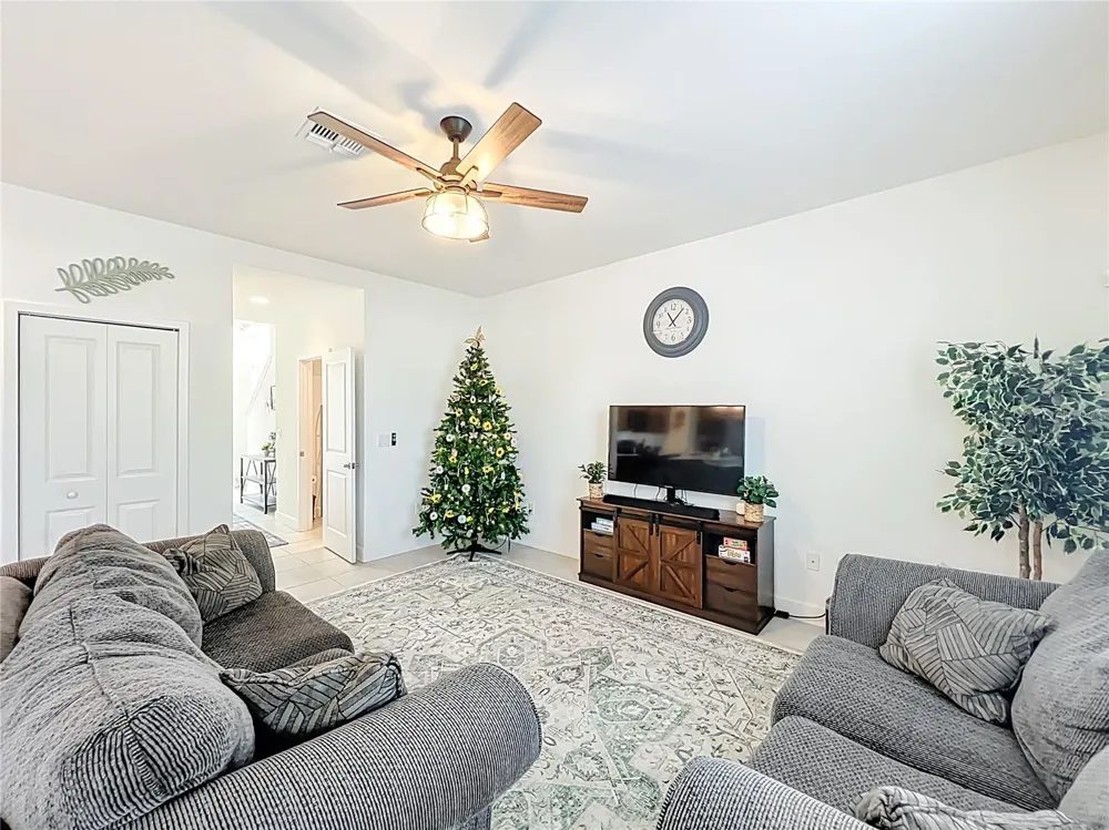 1371 CAPTIVA COVE Sanford, FL 32771