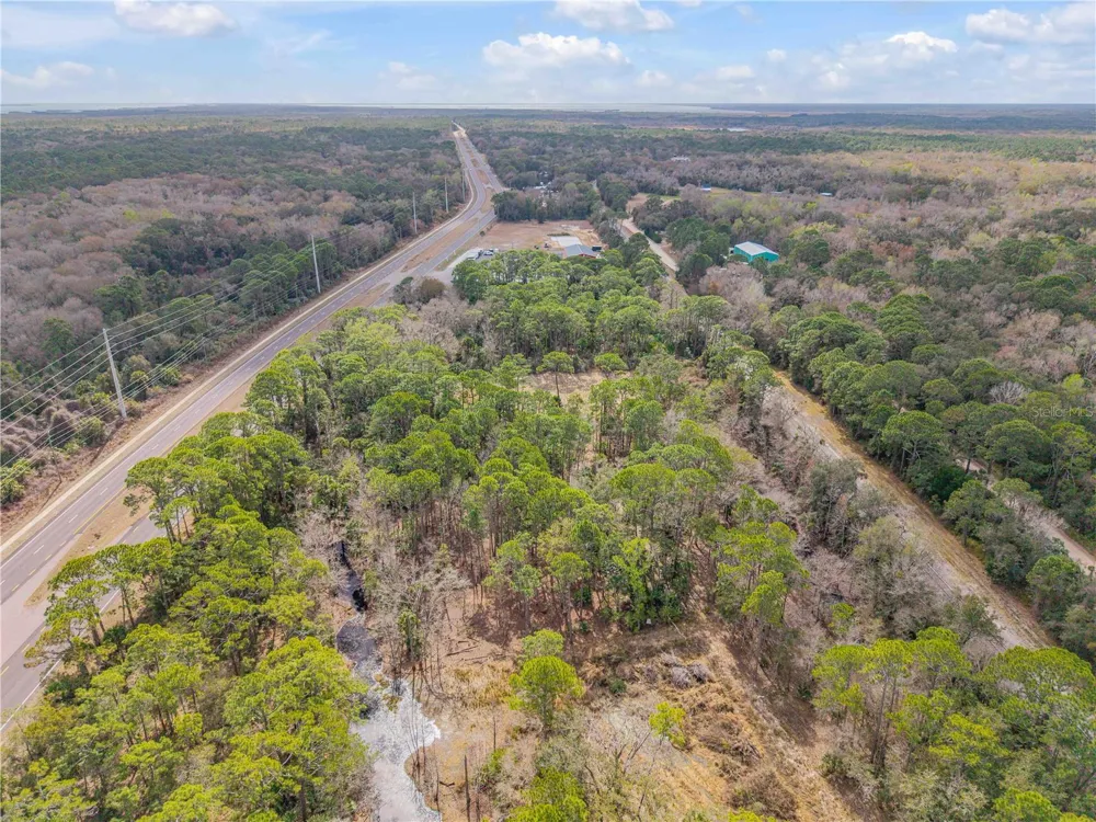 370 S US HIGHWAY 1 Oak Hill, FL 32759