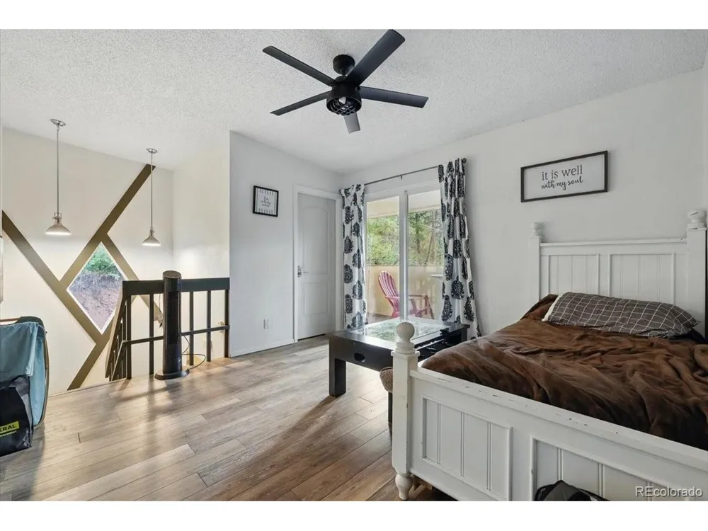 4840 Pikes Peak Hwy Cascade, CO 80809