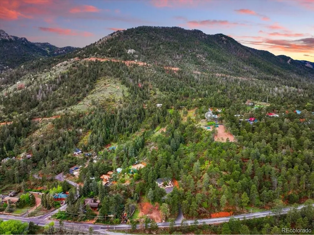 4840 Pikes Peak Hwy Cascade, CO 80809