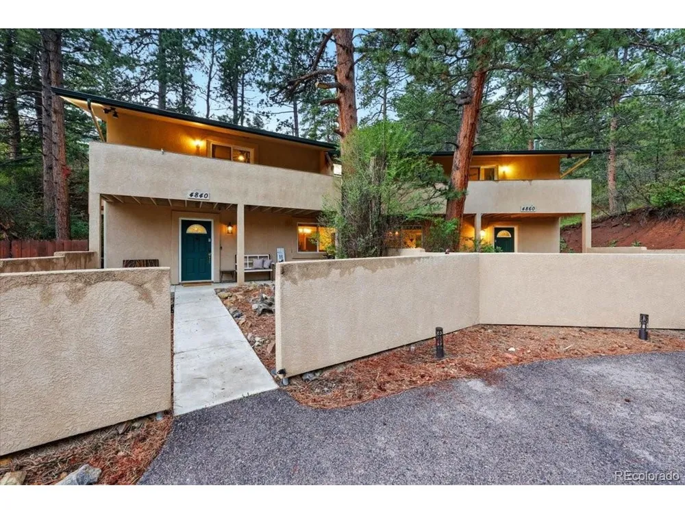 4840 Pikes Peak Hwy Cascade, CO 80809