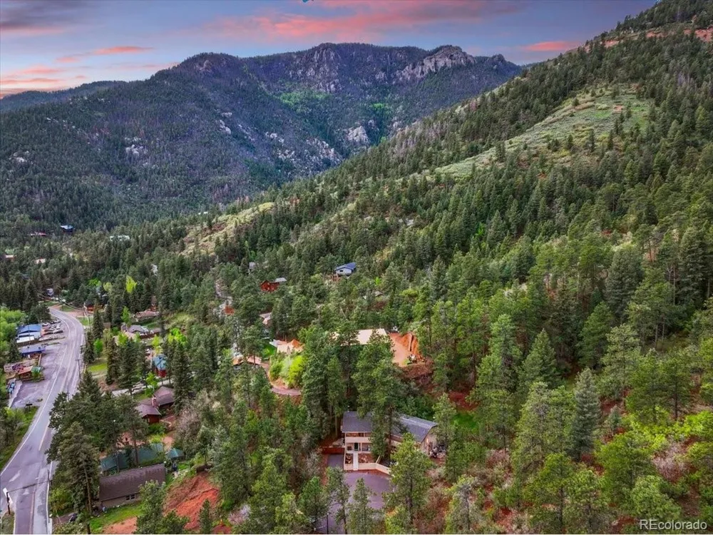 4840 Pikes Peak Hwy Cascade, CO 80809