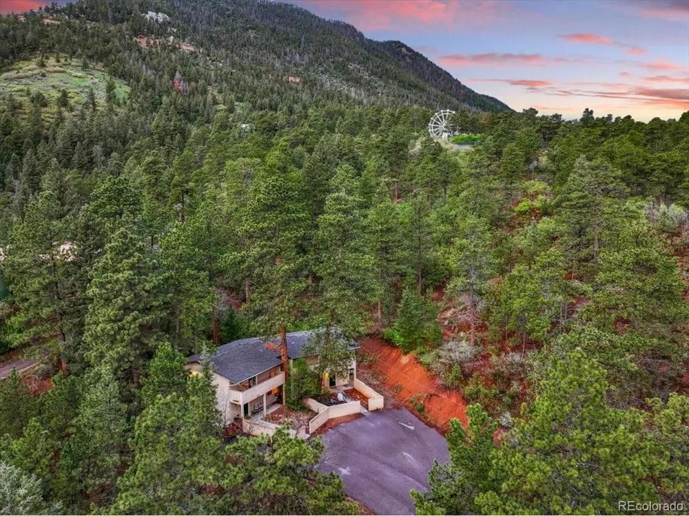 4840 Pikes Peak Hwy Cascade, CO 80809
