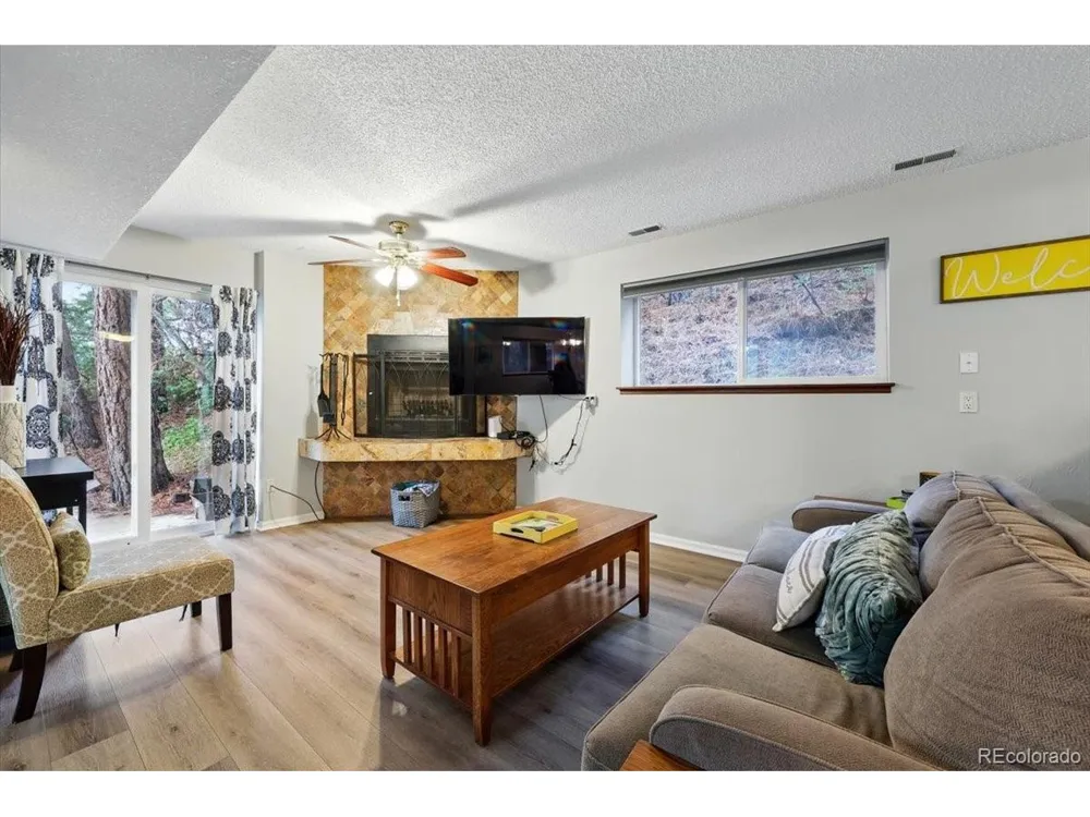 4840 Pikes Peak Hwy Cascade, CO 80809