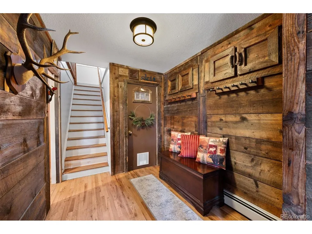 5704 Santa Clara Road Indian Hills, CO 80454
