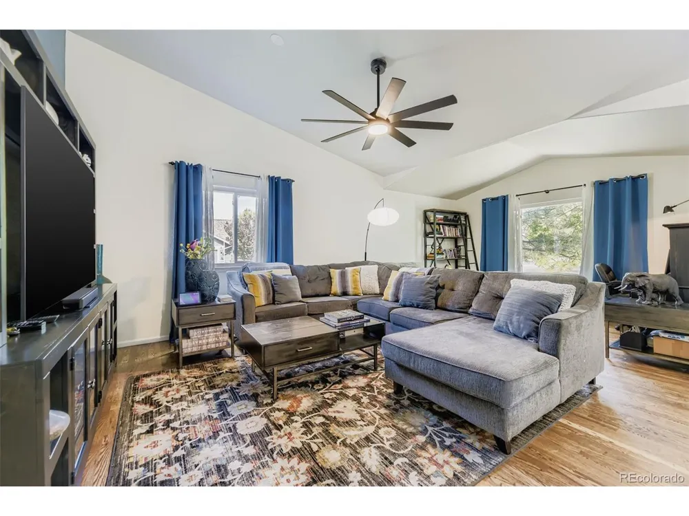 18984 E Oak Creek Way Parker, CO 80134