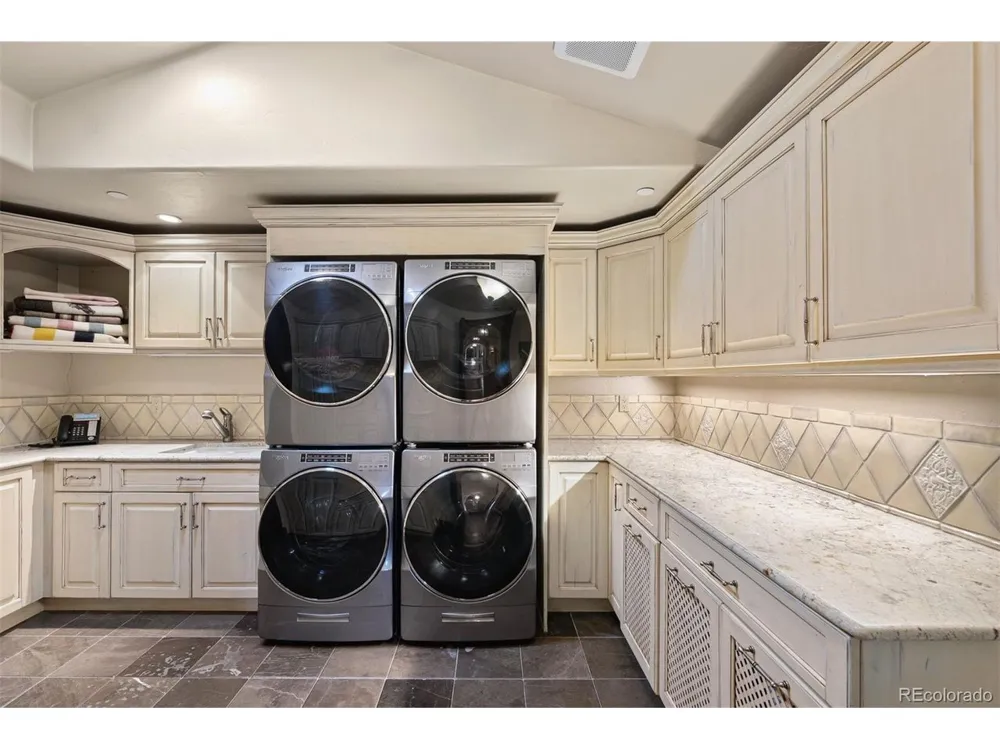 1400 E Oxford Lane Cherry Hills Village, CO 80113