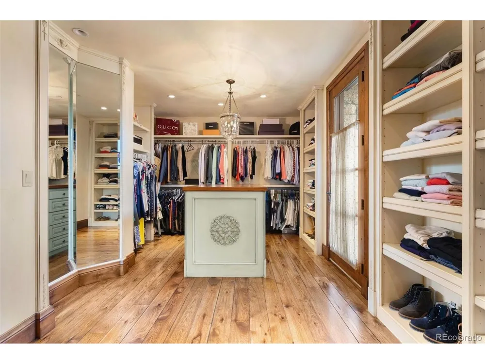 1400 E Oxford Lane Cherry Hills Village, CO 80113