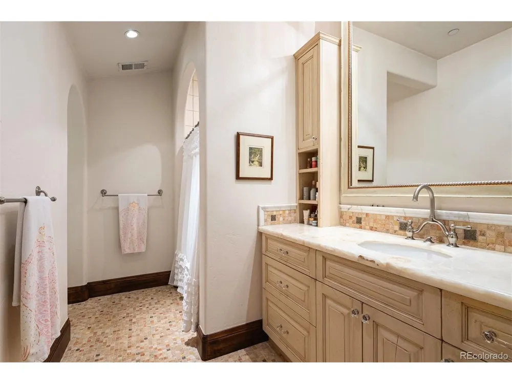 1400 E Oxford Lane Cherry Hills Village, CO 80113