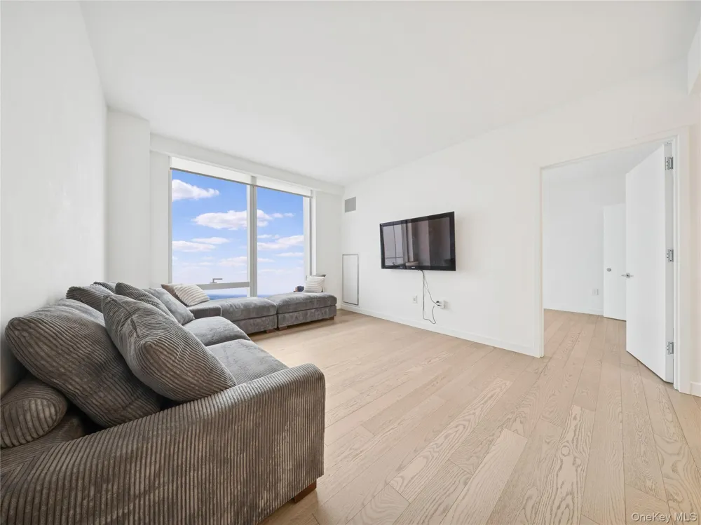 252 south Street #68K New York (Manhattan), NY 10002