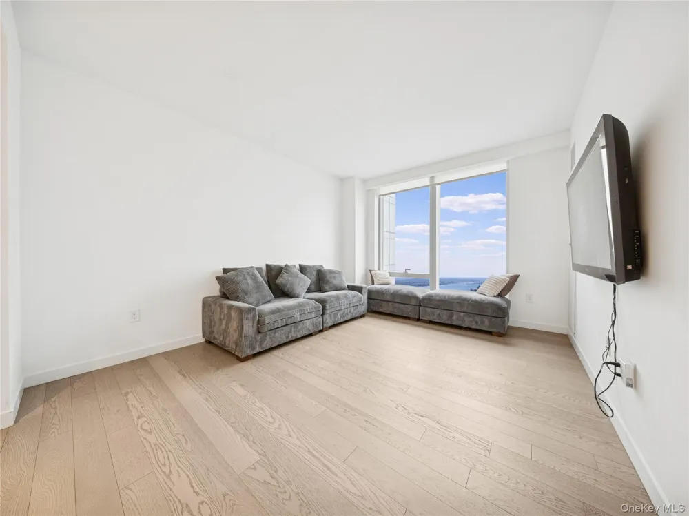 252 south Street #68K New York (Manhattan), NY 10002