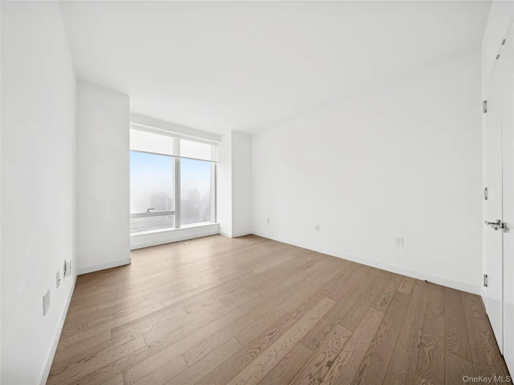 252 south Street #68K New York (Manhattan), NY 10002