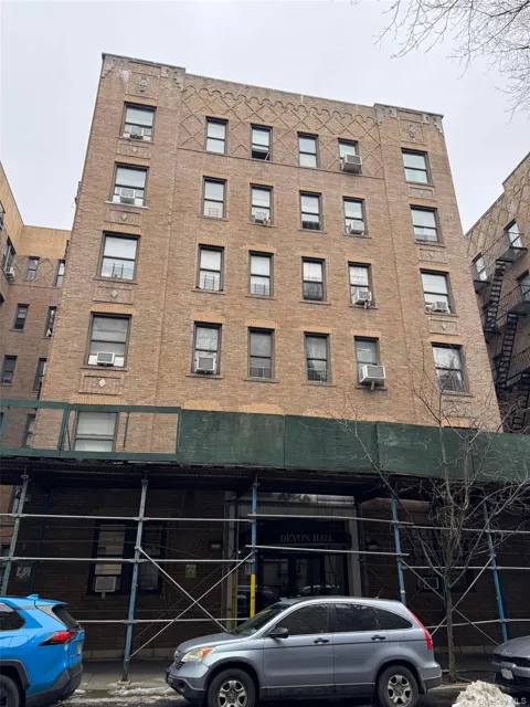 2156 Cruger Avenue #3L