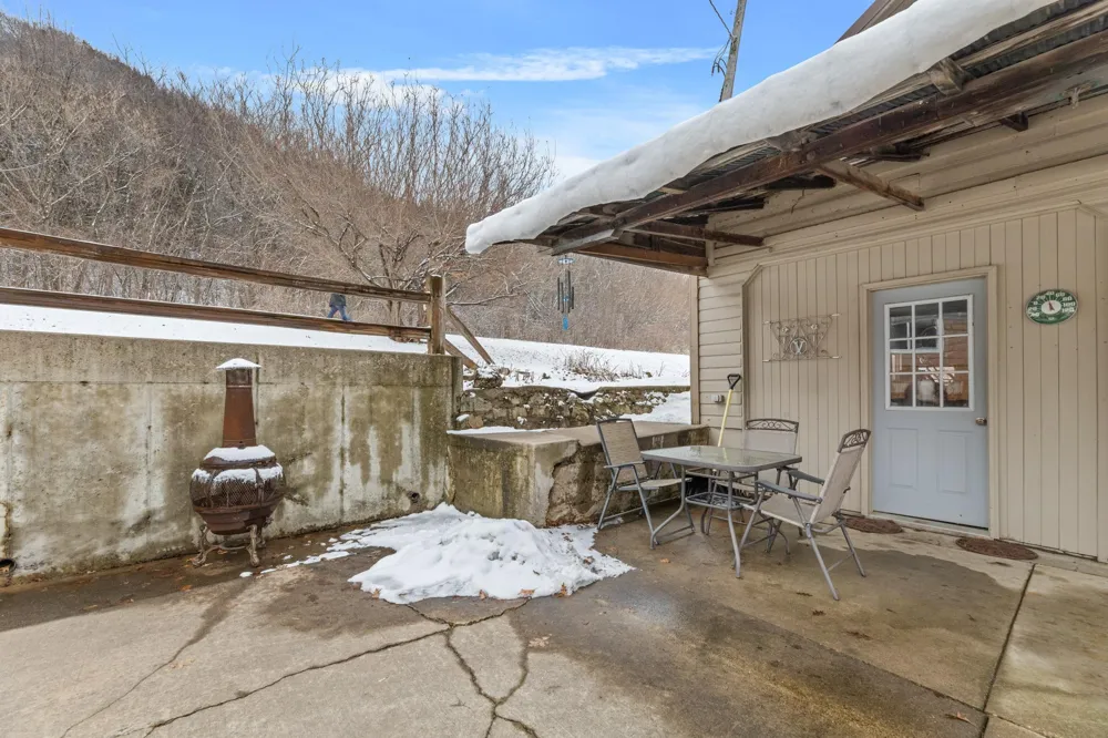 S2232 State Road 35 Alma, WI 54610
