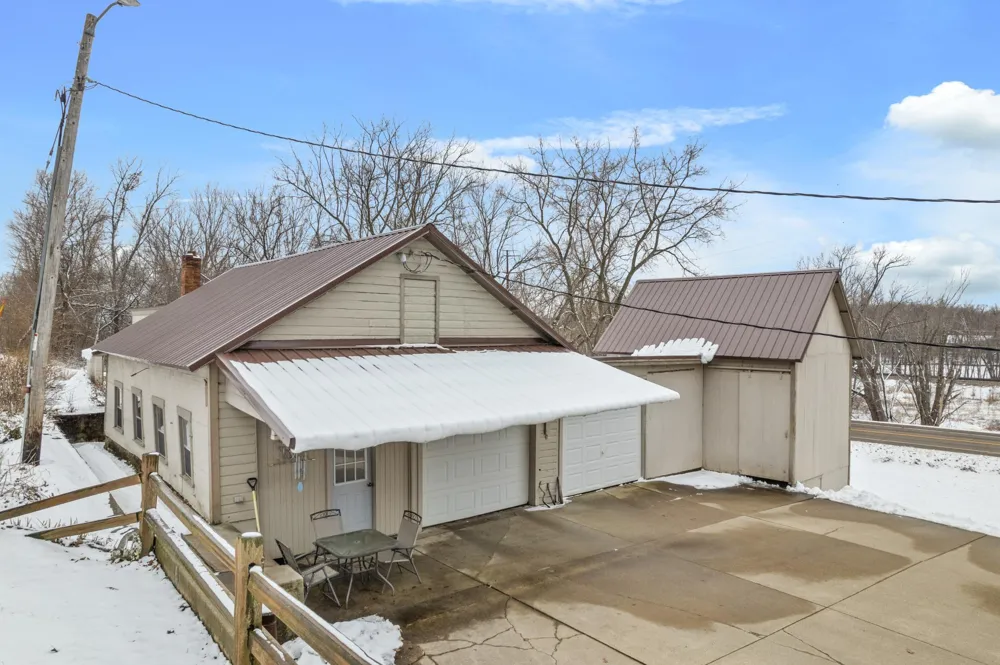 S2232 State Road 35 Alma, WI 54610