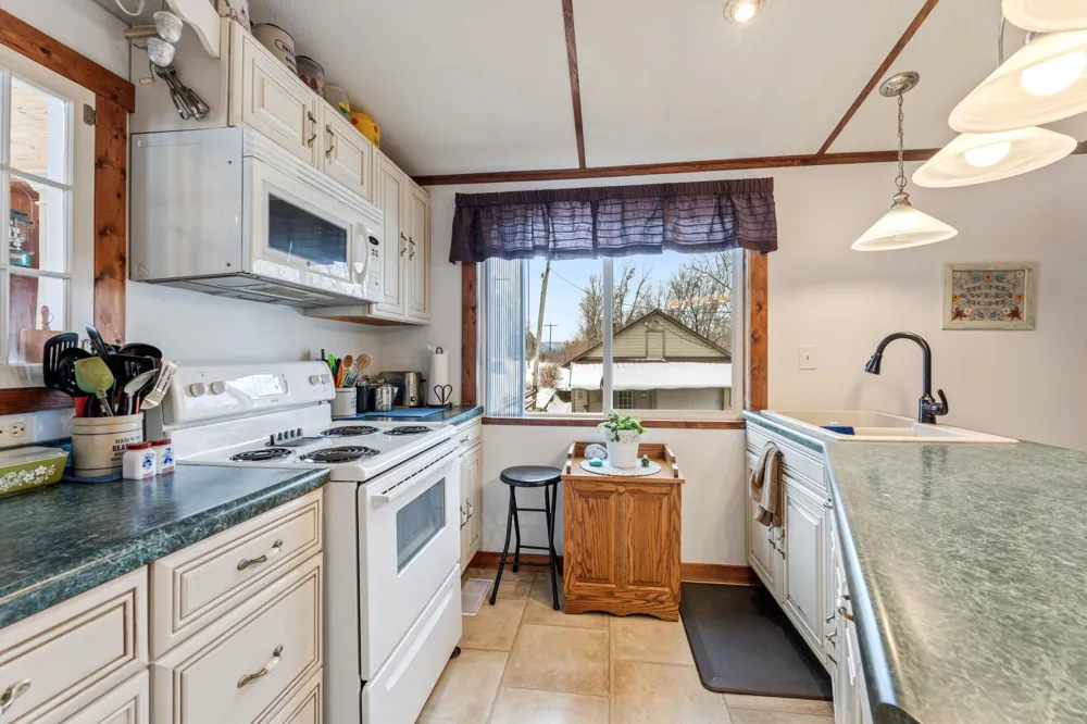 S2232 State Road 35 Alma, WI 54610