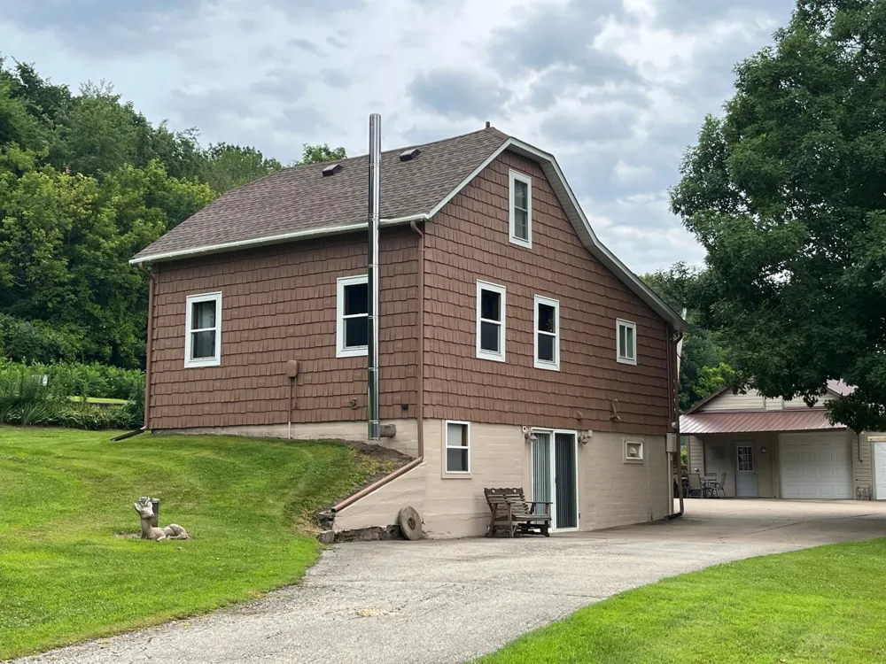 S2232 State Road 35 Alma, WI 54610