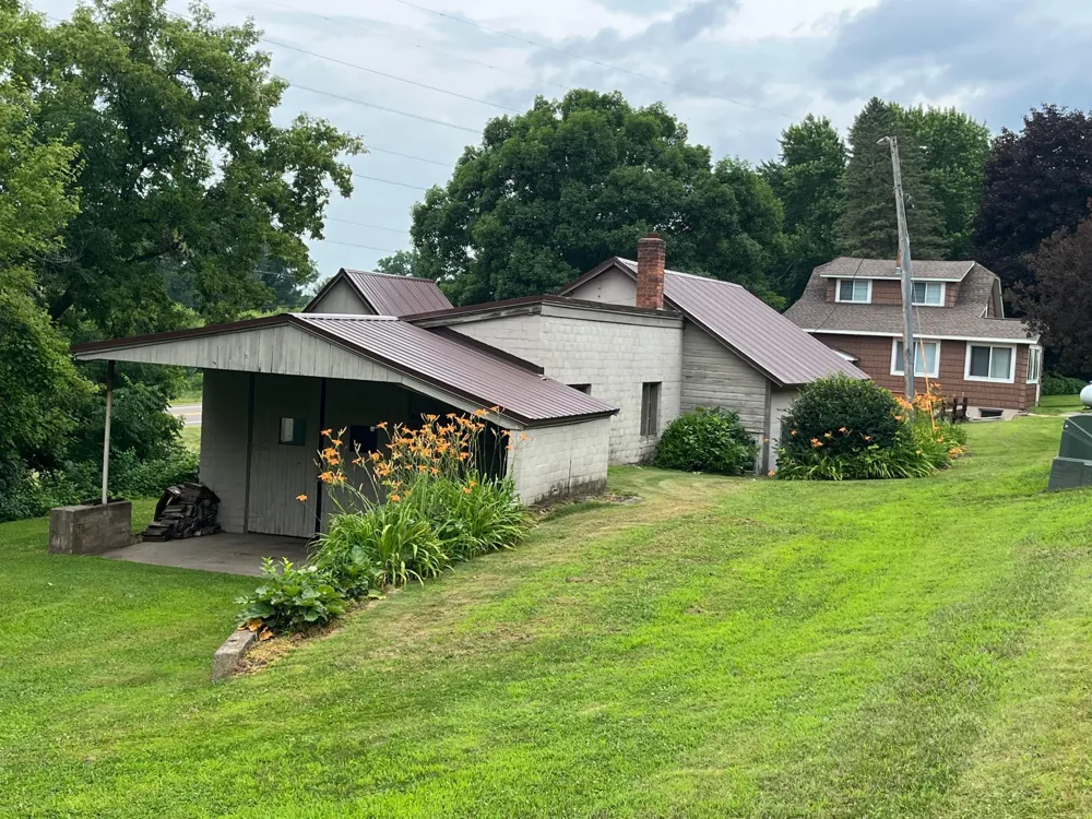 S2232 State Road 35 Alma, WI 54610