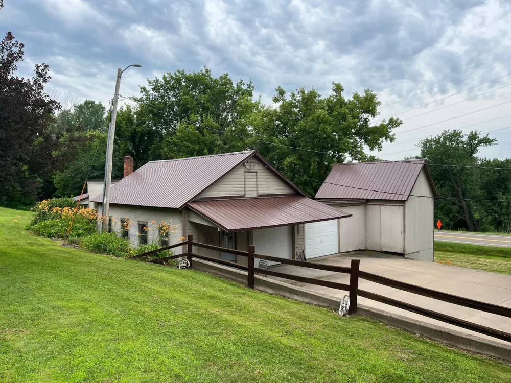 S2232 State Road 35 Alma, WI 54610