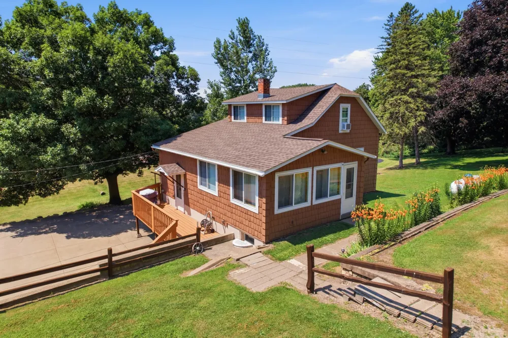 S2232 State Road 35 Alma, WI 54610