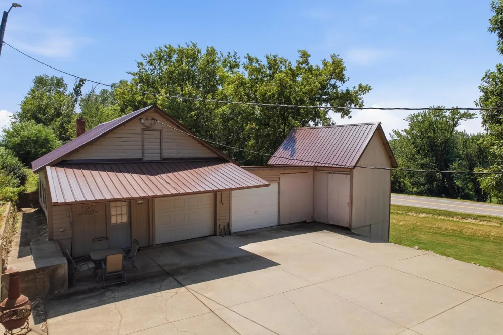 S2232 State Road 35 Alma, WI 54610