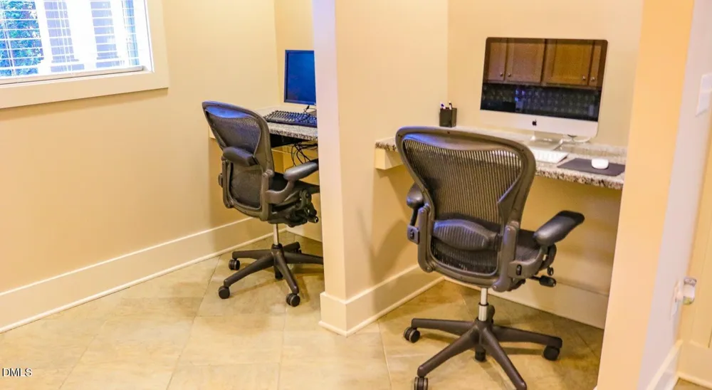 100 Ginkgo Trail #Columbia Chapel Hill, NC 27516