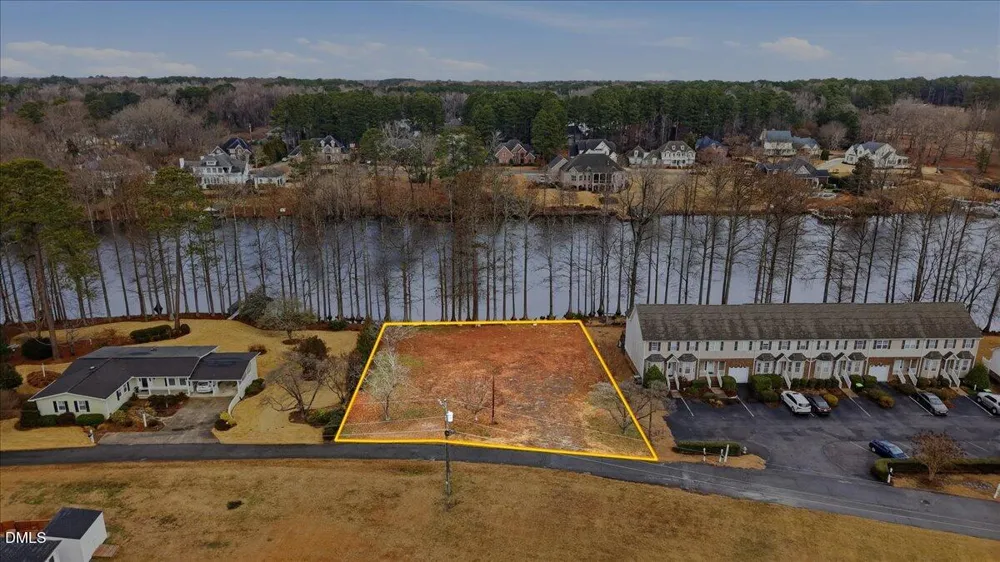 1100 S Lakeside Drive Four Oaks, NC 27524