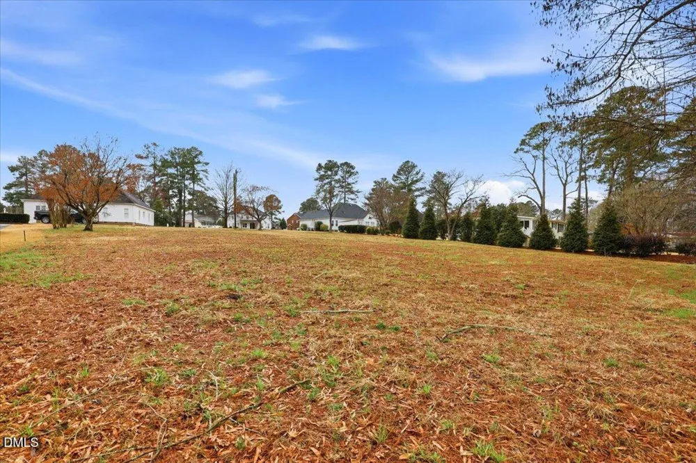 1100 S Lakeside Drive Four Oaks, NC 27524