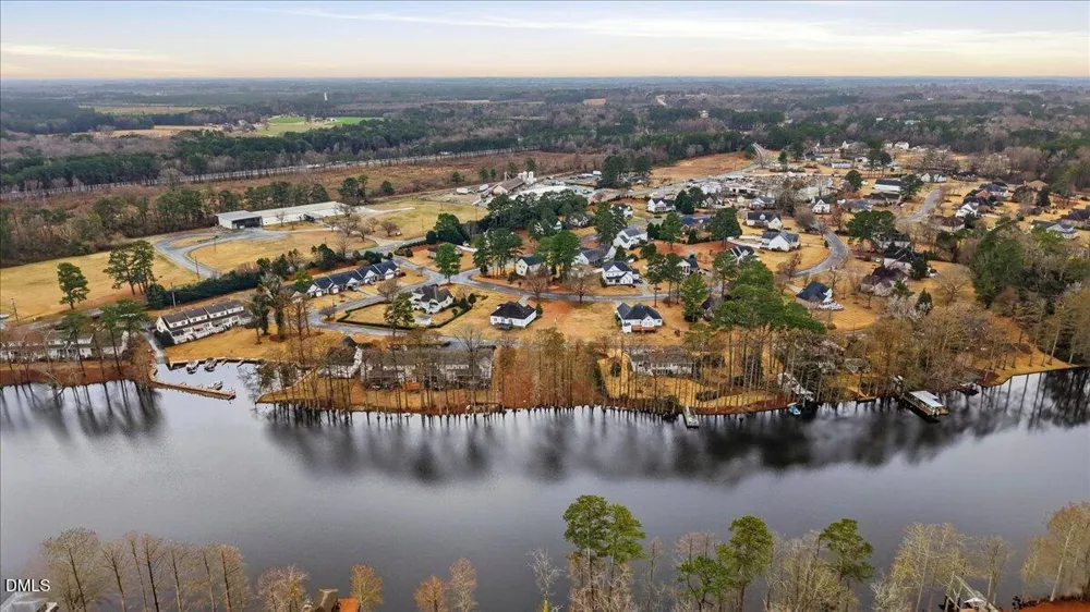 1100 S Lakeside Drive Four Oaks, NC 27524