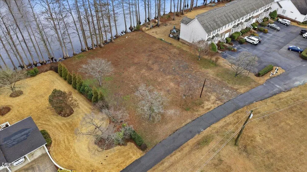 1100 S Lakeside Drive Four Oaks, NC 27524