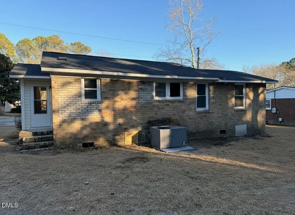 704 16th Street Erwin, NC 28339