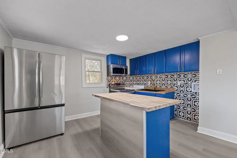 512 Glovinia Street Asheboro, NC 27203