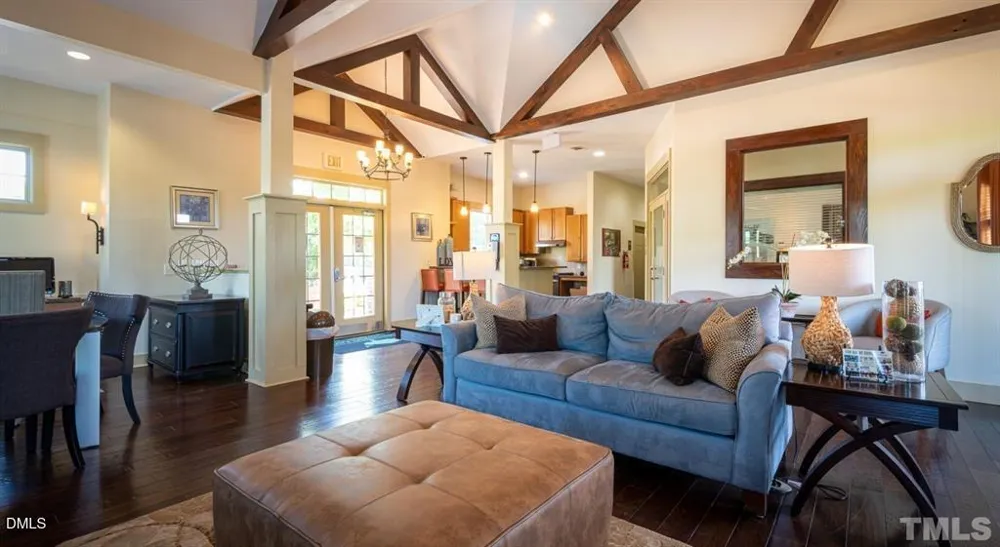 300 Cosgrove Avenue #A1 Sunroom Chapel Hill, NC 27514